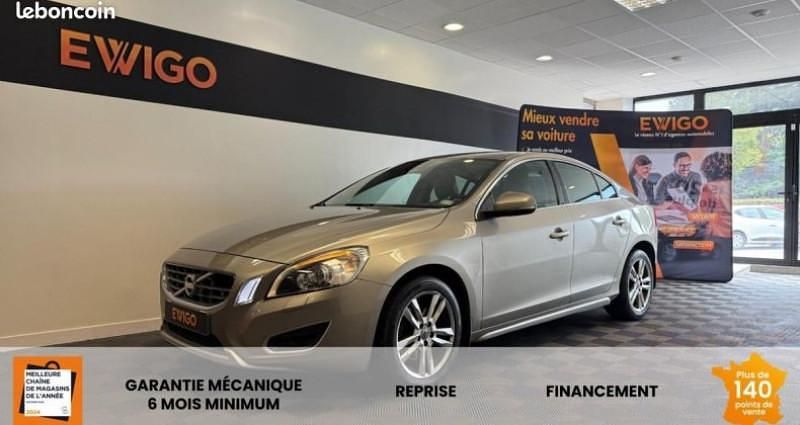 Beige Utilisé 2010 Volvo S60 Momentum Berline | 13 290 € - Image 1/4