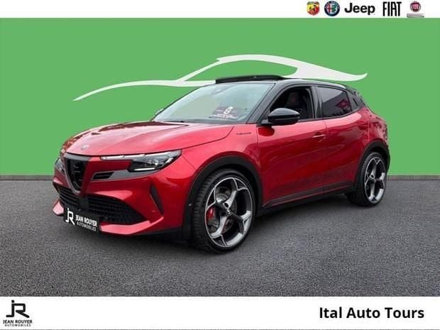 Noir Nouvelle 2025 Alfa Romeo Junior Veloce | 45 989 € (Prix juste) - Image 1/4