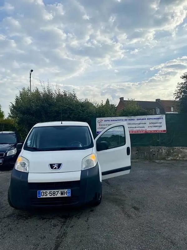 Utilisé 2015 Peugeot Bipper Monospace | 6 800 € - Image 1/4