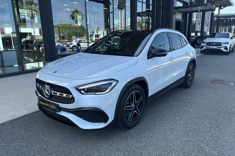 Blanc Utilisé 2022 Mercedes GLA250 SUV | 40 808 € (Prix juste) - Image 1/3