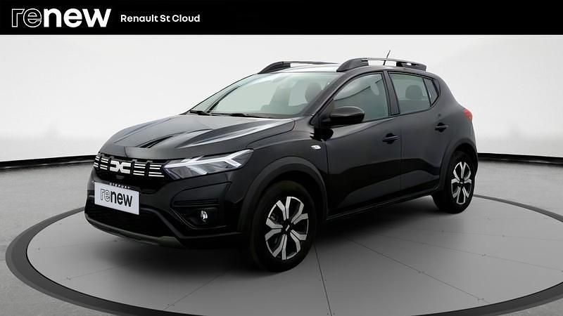 Noir Utilisé 2024 Dacia Sandero Expression Citadine | 14 990 € (Prix juste) - Image 1/4