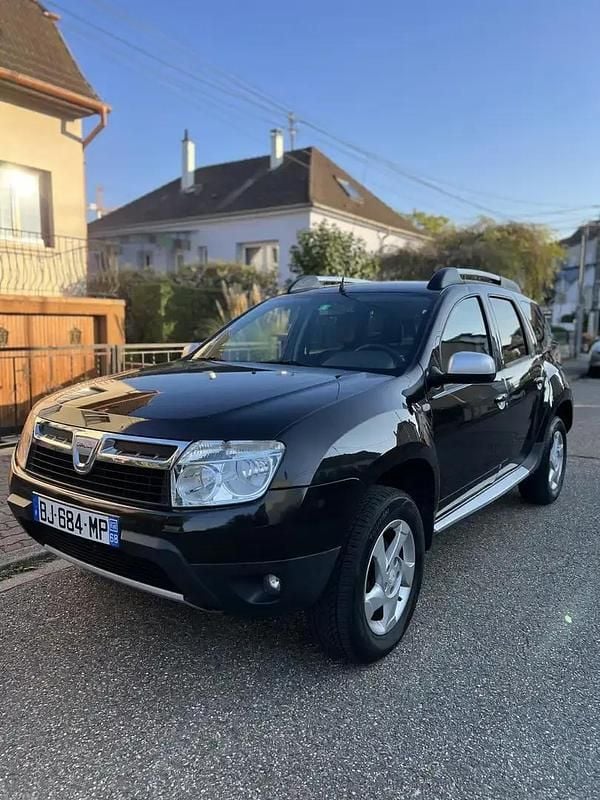 Utilisé 2011 Dacia Duster Prestige SUV | 3 900 € (Prix juste) - Image 1/4