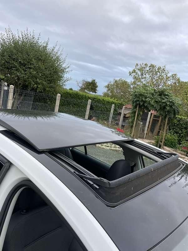 Occasion VW Golf VII Business 116 ch (85 kW) 2018 Blanc Berline