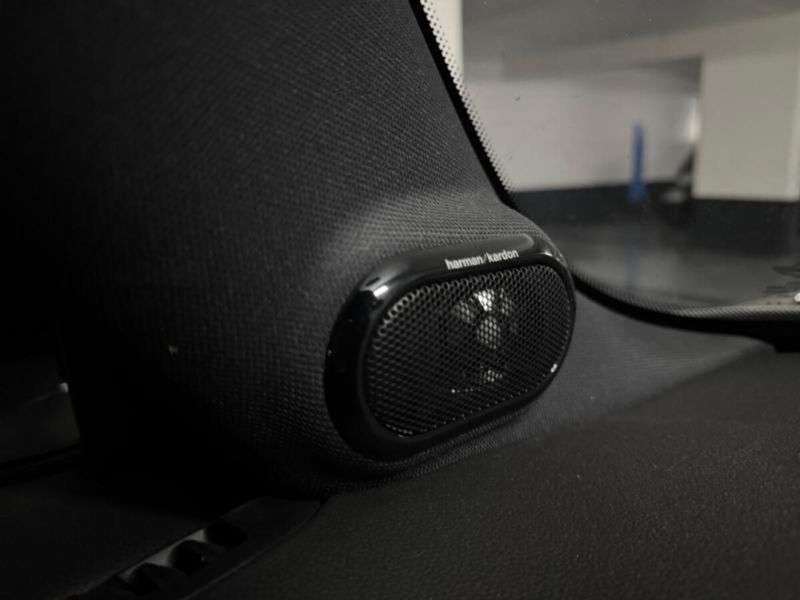 Image 4/4