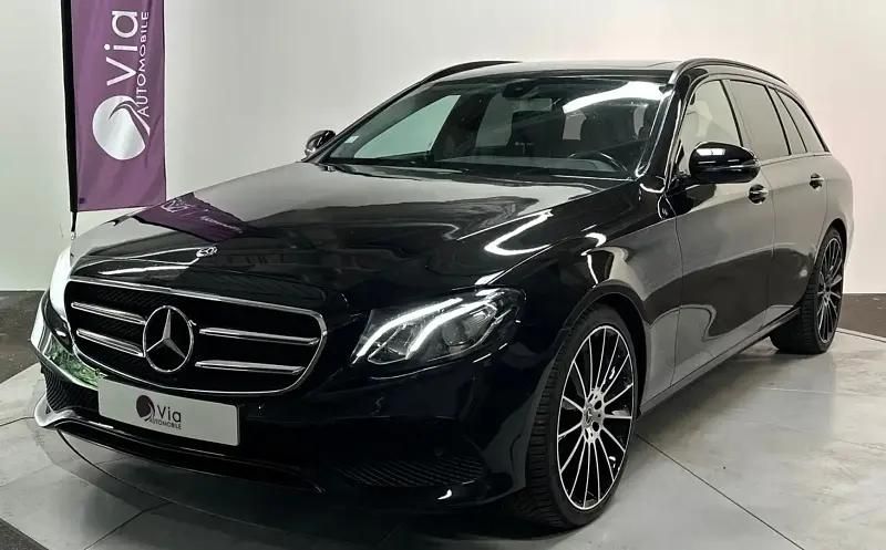 Noir Utilisé 2019 Mercedes 200 Avantgarde Break | 26 490 € (Prix juste) - Image 1/4