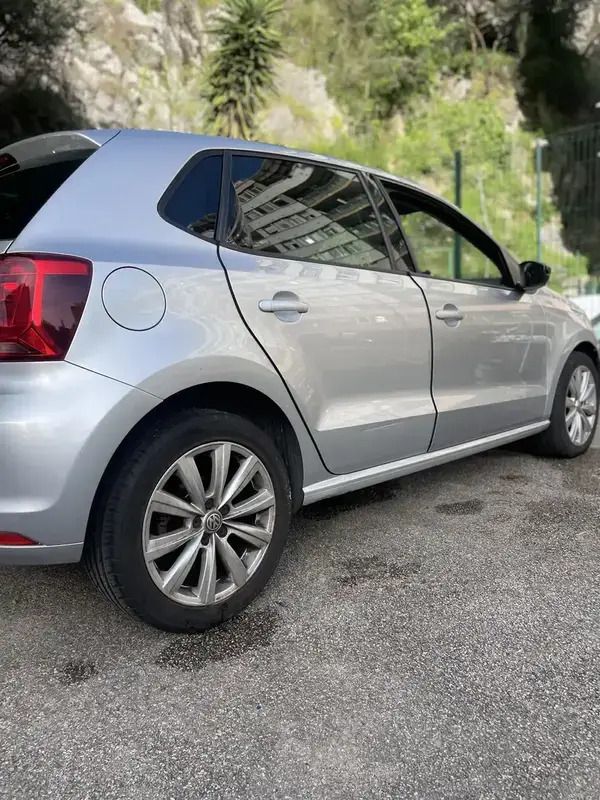 Utilisé 2015 VW Polo LOUNGE Berline | 8 500 € (Super prix) - Image 1/4