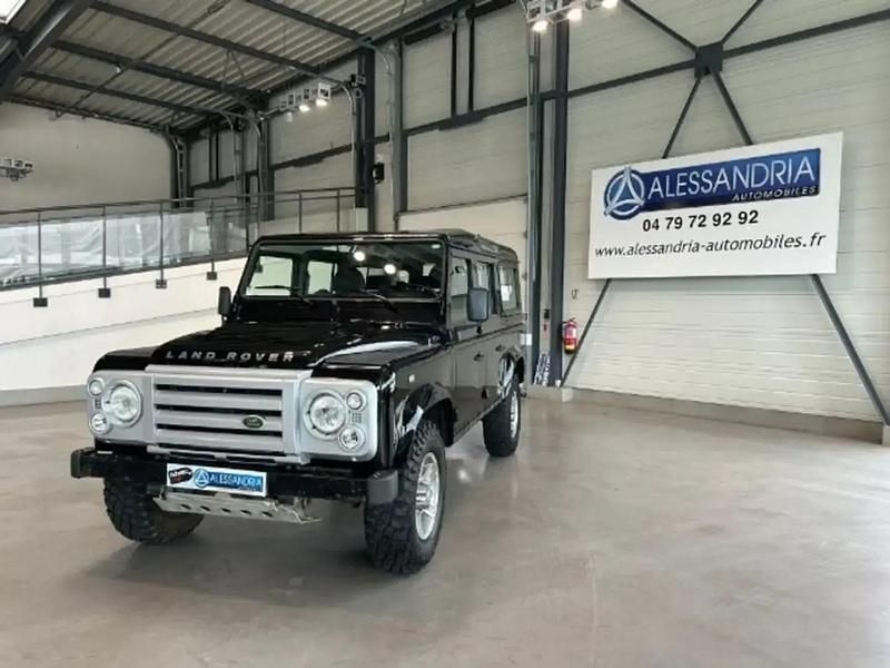 Noir Occasion 2010 Land Rover Defender SE SUV | 32 990 € (Bon prix) - Image 1/4