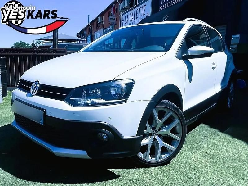 Blanc Utilisé 2017 VW Polo Cross Citadine | 8 990 € - Image 1/4