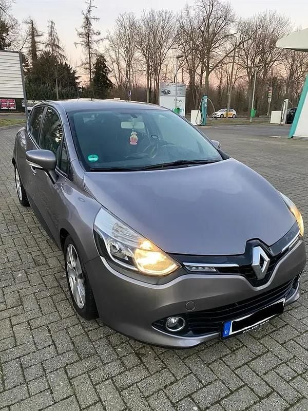 Utilisé 2014 Renault Clio IV Intens Berline | 7 200 € (Super prix) - Image 1/4