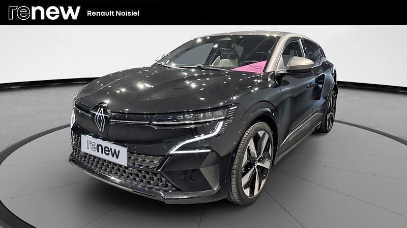 Noir Utilisé 2022 Renault Mégane Techno Berline | 25 990 € (Prix assez cher) - Image 1/4