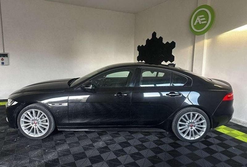 Occasion Jaguar XE R-Sport 181 ch (133 kW) 2017 Noir Berline