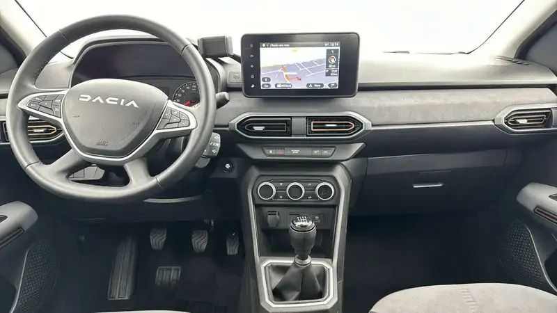 Image 3/4