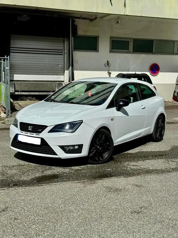 Utilisé 2013 Seat Ibiza FR Berline | 9 200 € - Image 1/4