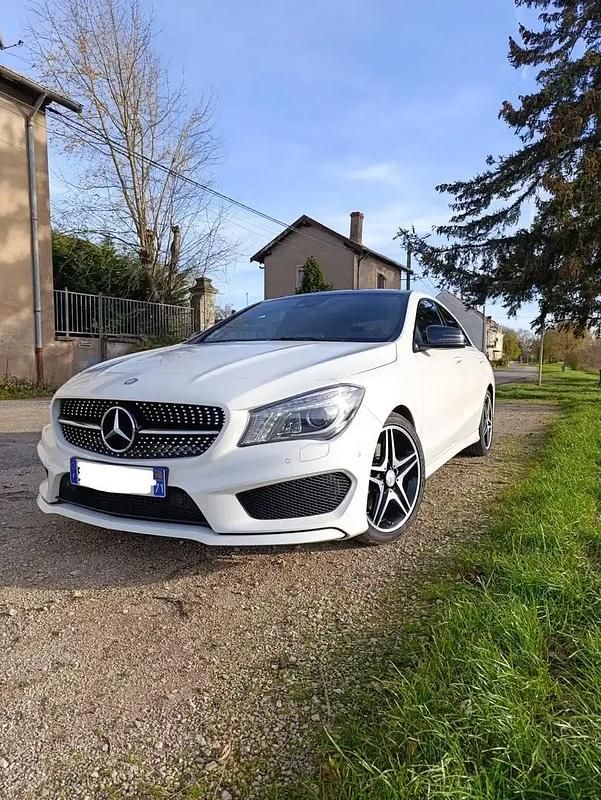 Utilisé 2016 Mercedes CLA250 Berline | 22 500 € - Image 1/4