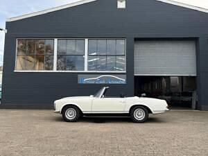 Blanc Occasion 1970 Mercedes SL280 Cabriolet | 89 900 € - Image 1/4
