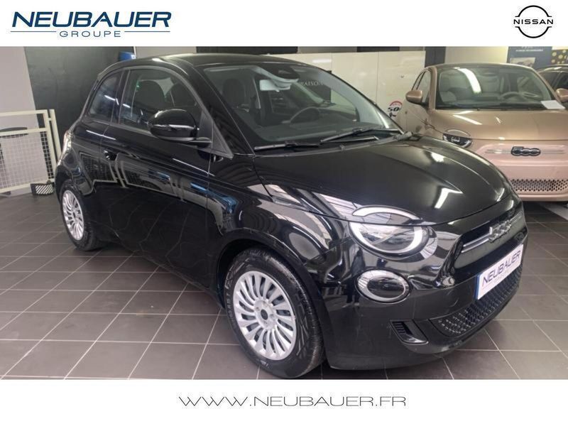 Onyx black pastel Utilisé 2022 Fiat 500e Action Berline | 12 970 € (Prix juste) - Image 1/4