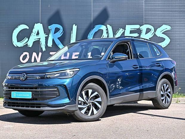 Bleu Utilisé 2024 VW Tiguan Life SUV | 41 490 € (Prix cher) - Image 1/4