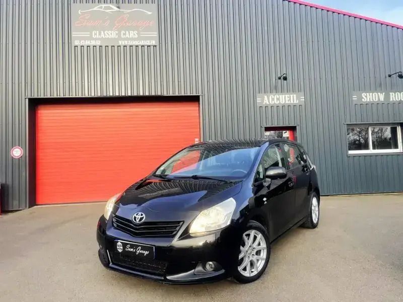 Noir Utilisé 2009 Toyota Verso Executive Monospace | 13 490 € - Image 1/4