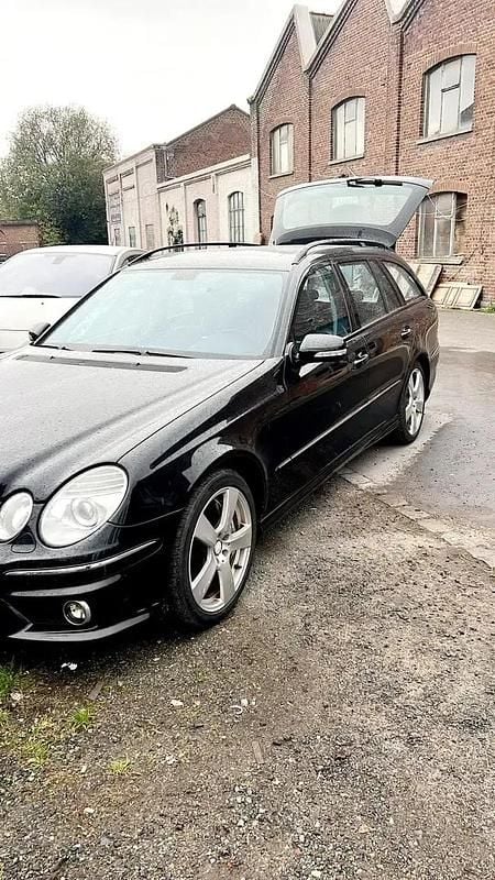Utilisé 2005 Mercedes E55 AMG Avantgarde Break | 18 000 € - Image 1/4