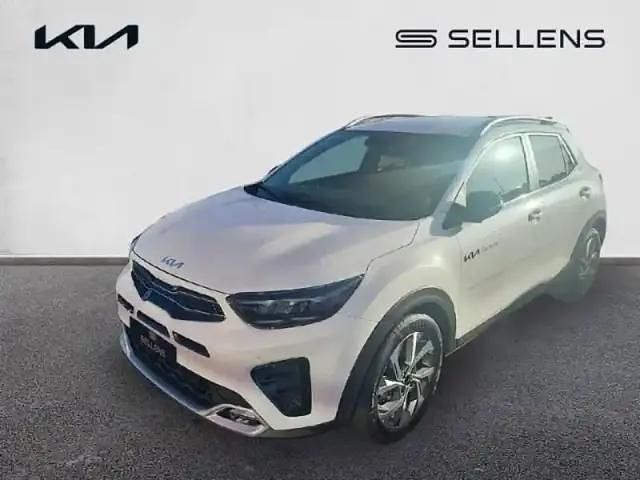 Blanc Occasion 2025 Kia Stonic GT-Line SUV | 24 690 € (Prix cher) - Image 1/4