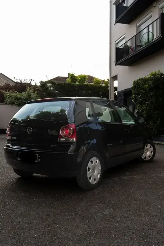 Image 2/4