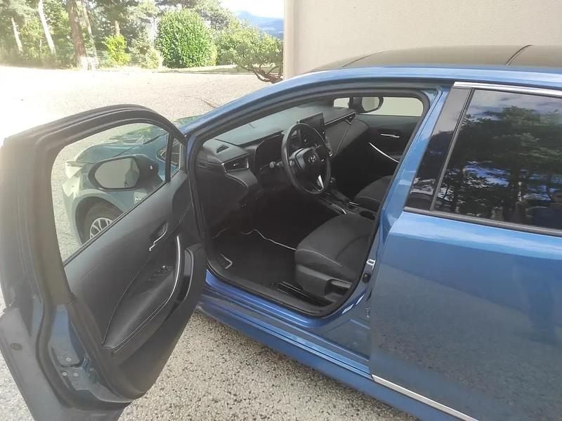 Bleu Utilisé 2019 Toyota Corolla Design Berline | 21 900 € (Prix juste) - Image 1/4