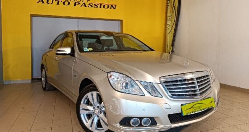 Utilisé 2011 Mercedes E350 Elegance Berline | 17 990 € - Image 1/4