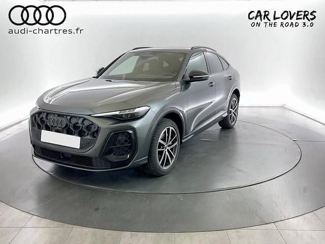 Gris daytona nacré Utilisé 2025 Audi Q5 Sportback Design SUV | 82 490 € - Image 1/4