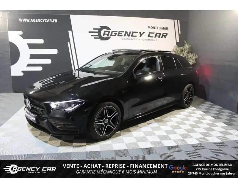 Noir Utilisé 2021 Mercedes CLA250e AMG line Berline | 29 990 € (Prix juste) - Image 1/4