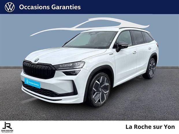 Blanc Utilisé 2025 Skoda Kodiaq SportLine SUV | 48 270 € (Prix cher) - Image 1/4