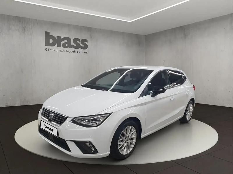 Blanc Utilisé 2024 Seat Ibiza FR Berline | 18 450 € (Prix juste) - Image 1/4