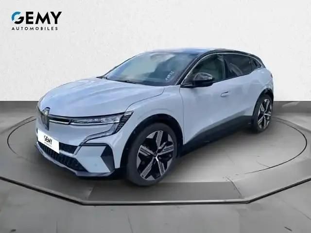 Gris Occasion 2022 Renault Megane E-Tech Iconic Berline | 20 790 € (Bon prix) - Image 1/4