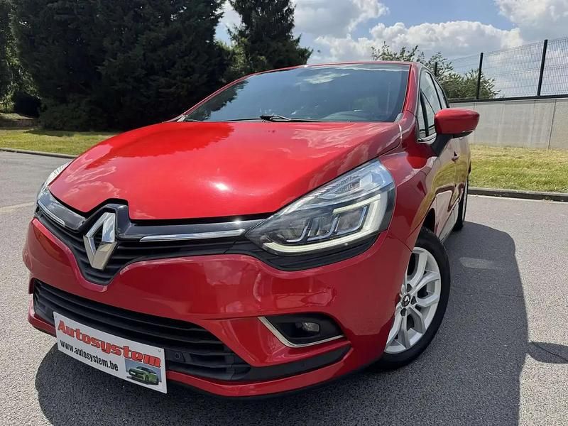 Gris Occasion 2018 Renault Clio IV Dynamique Berline | 10 450 € (Bon prix) - Image 1/4