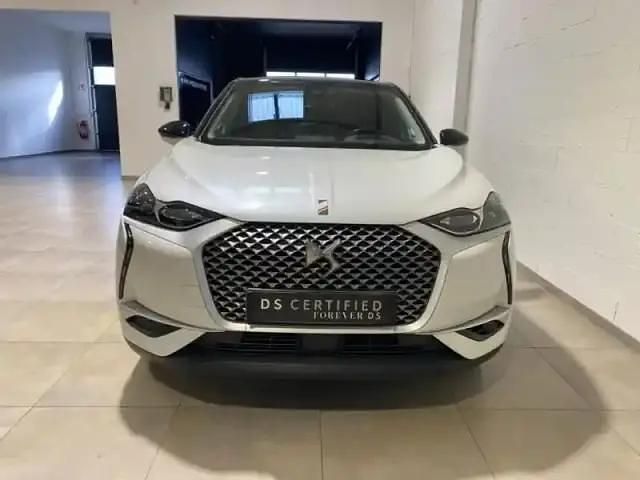 Occasion DS Automobiles DS3 Crossback E-Tense Grand Chic 100 kW (136 ch) 2021 Cristal pearl (m)  toit noir perla nera SUV