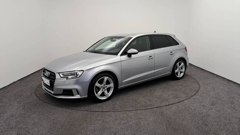 Argente Utilisé 2018 Audi A3 Sportback Berline | 23 490 € (Prix juste) - Image 1/3