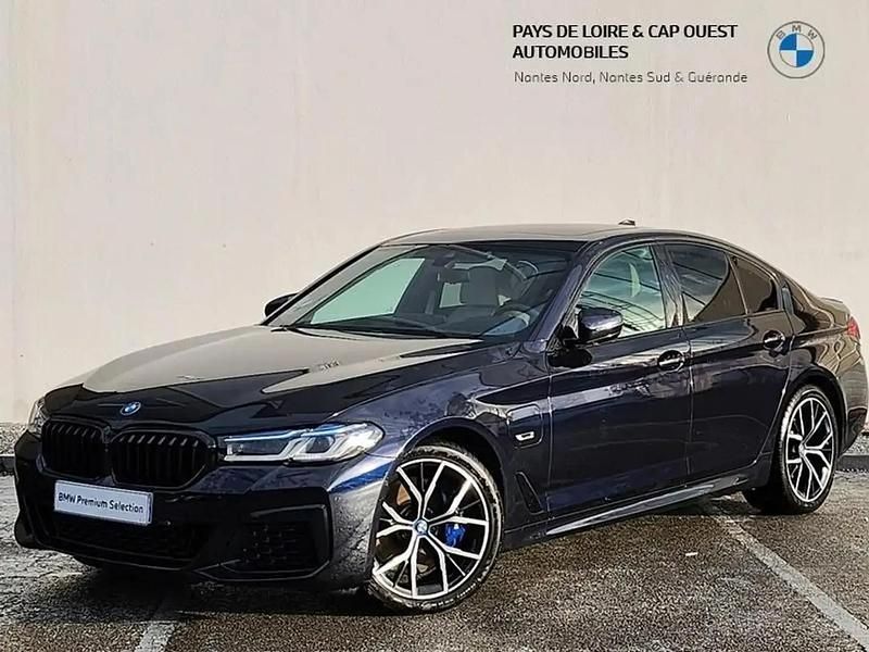Noir Utilisé 2022 BMW 545 M Sport Berline | 49 900 € (Prix cher) - Image 1/4