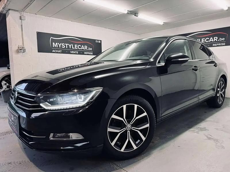 Noir Utilisé 2019 VW Passat Berline | 17 990 € (Bon prix) - Image 1/4