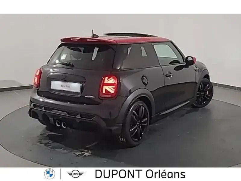 Image 2/4