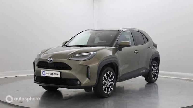 Brun Utilisé 2022 Toyota Yaris Cross Design SUV | 21 999 € (Prix juste) - Image 1/4