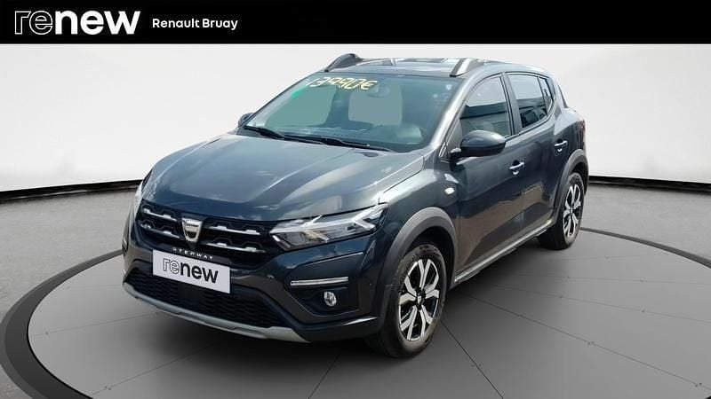 Gris Utilisé 2022 Dacia Sandero Comfort Citadine | 13 490 € (Prix juste) - Image 1/4