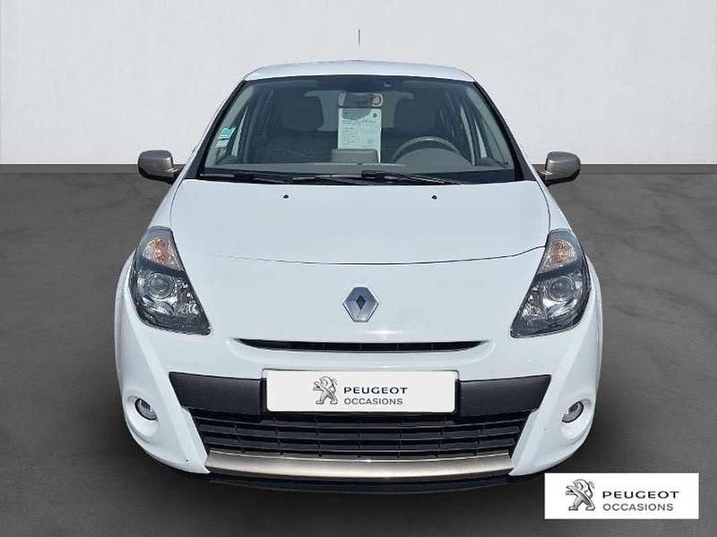 Occasion Renault Clio IV Initiale 105 ch (77 kW) 2012 Blanc Berline