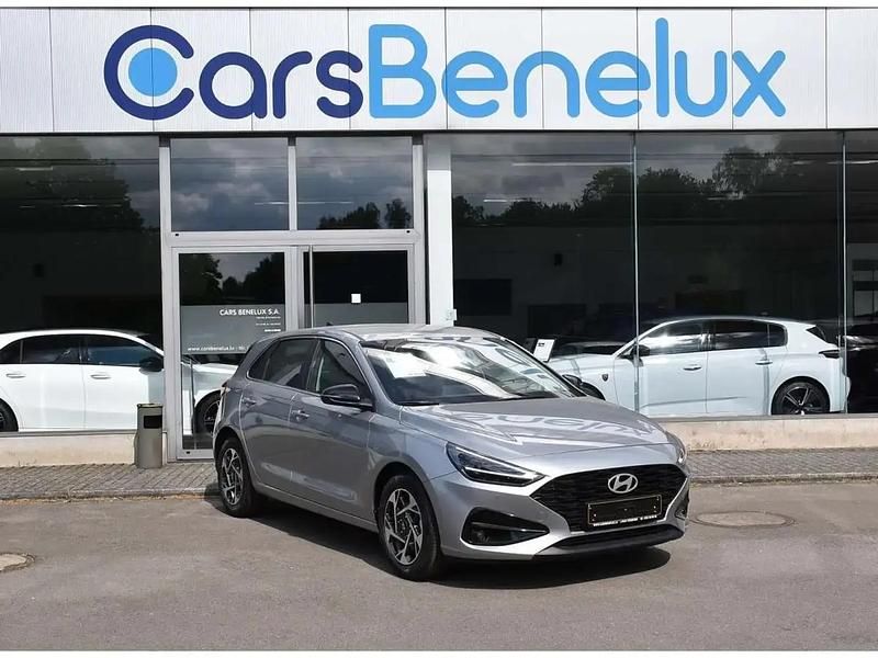 Argent Nouvelle 2025 Hyundai i30 Berline | 22 543 € (Bon prix) - Image 1/4
