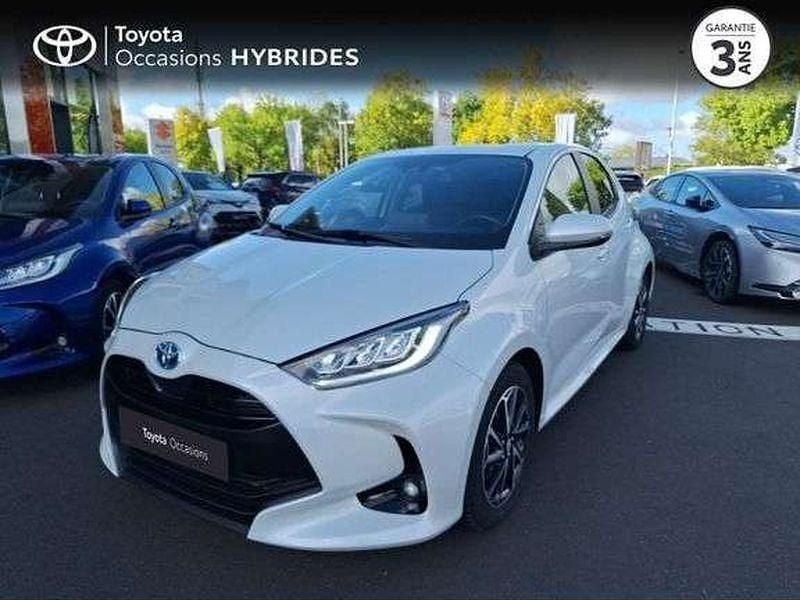 Utilisé 2022 Toyota Yaris Hybrid Design Berline | 18 490 € (Prix juste) - Image 1/1