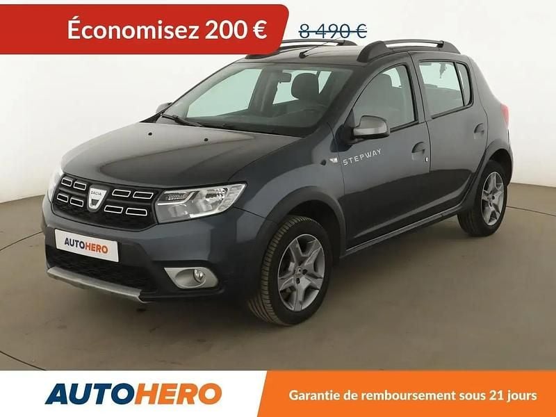 Gris Occasion 2016 Dacia Sandero Stepway Citadine | 8 290 € - Image 1/2