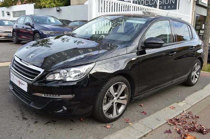 Noir Utilisé 2017 Peugeot 308 Style Berline | 11 990 € (Prix juste) - Image 1/4