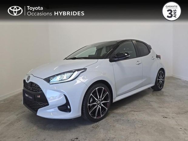 Noir Utilisé 2024 Toyota Yaris Hybrid Sport | 23 390 € (Bon prix) - Image 1/4