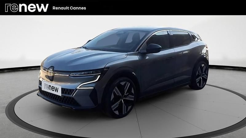 Gris Utilisé 2023 Renault Mégane Iconic Berline | 26 899 € (Prix juste) - Image 1/4