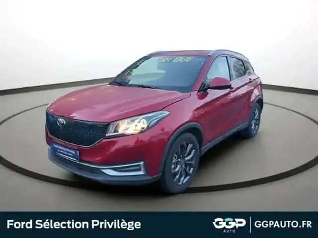 Nouvelle Seres 3 2025 Rouge solaire métallisée SUV