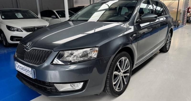 Utilisé 2015 Skoda Octavia Tour Berline | 13 490 € (Super prix) - Image 1/4
