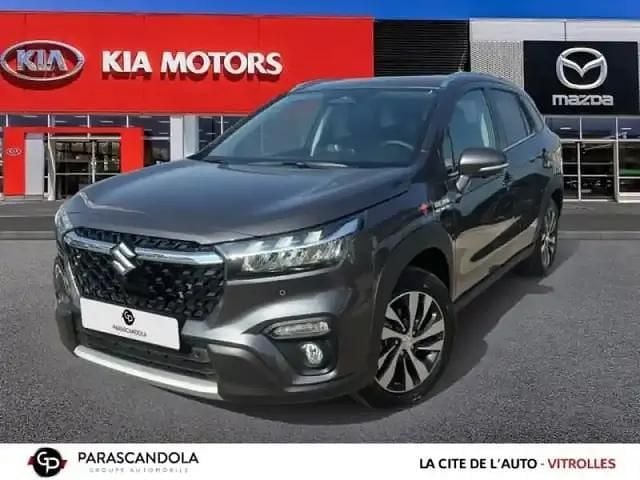 Titan dark gray métallisée Utilisé 2025 Suzuki SX4 S-Cross Style SUV | 28 990 € - Image 1/4